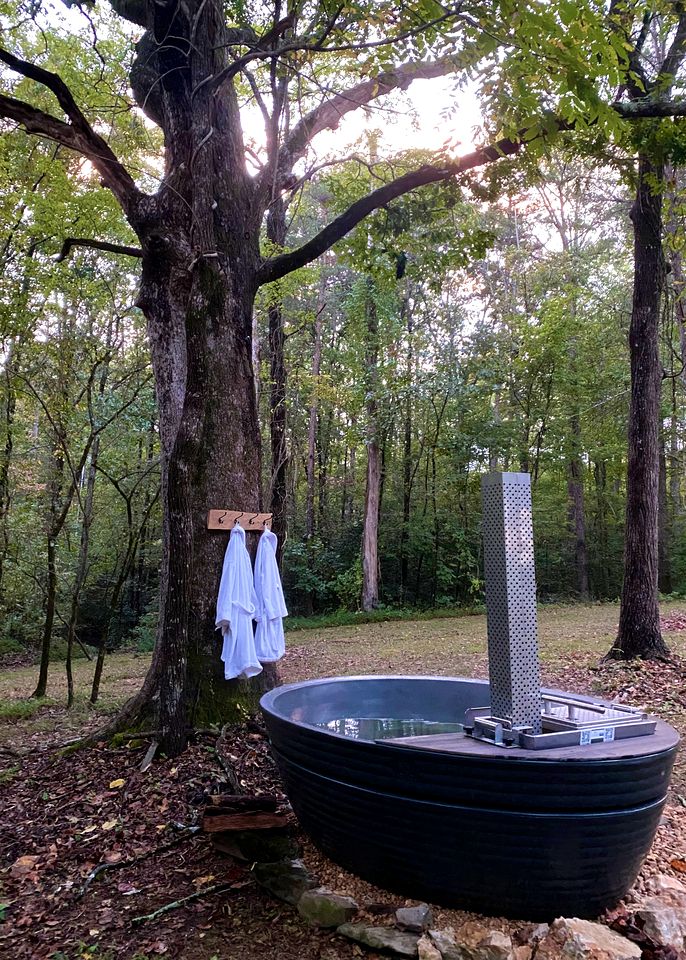 Charming Farmhouse Cottage Perfect for Family-Friendly Getaways in Signal Mountain, Chattanooga