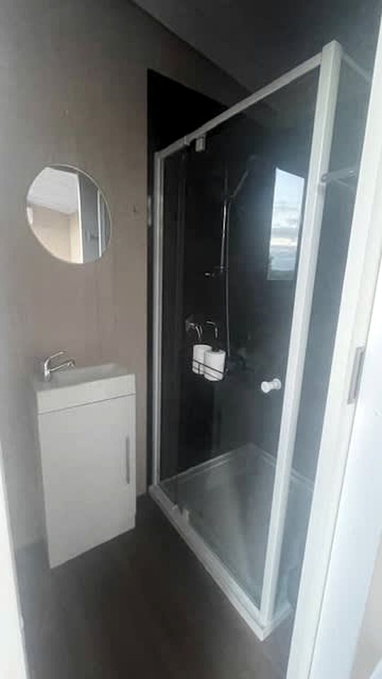 Cozy Relaxing Tiny House Ideal for Couples in Victoria