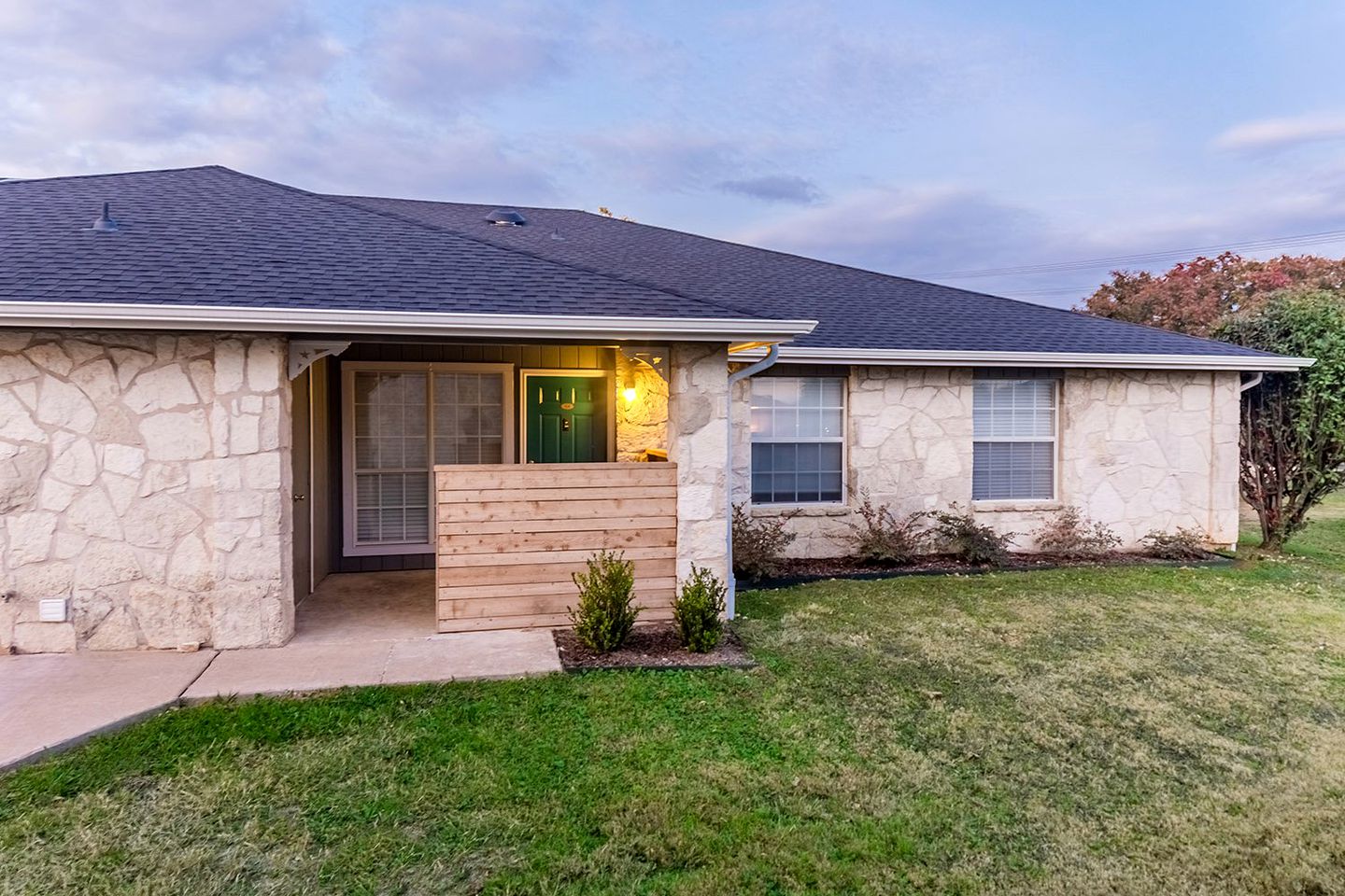 Gorgeous, Pet-Friendly Cottage for Relaxing Stay in Fredericksburg, Texas