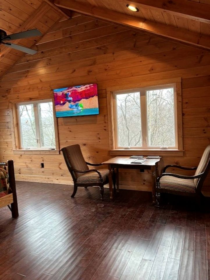 Cozy Cabin for a Peaceful Family Getaway in Nantahala National Forest, North Carolina