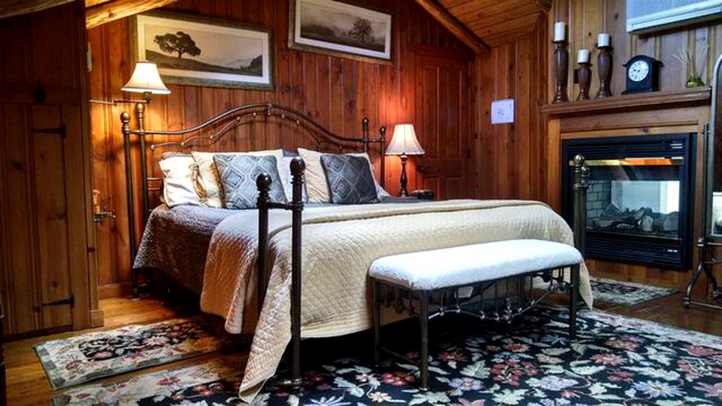 Cozy Suite in Idyllic Bed and Breakfast near the Finger Lakes, New York