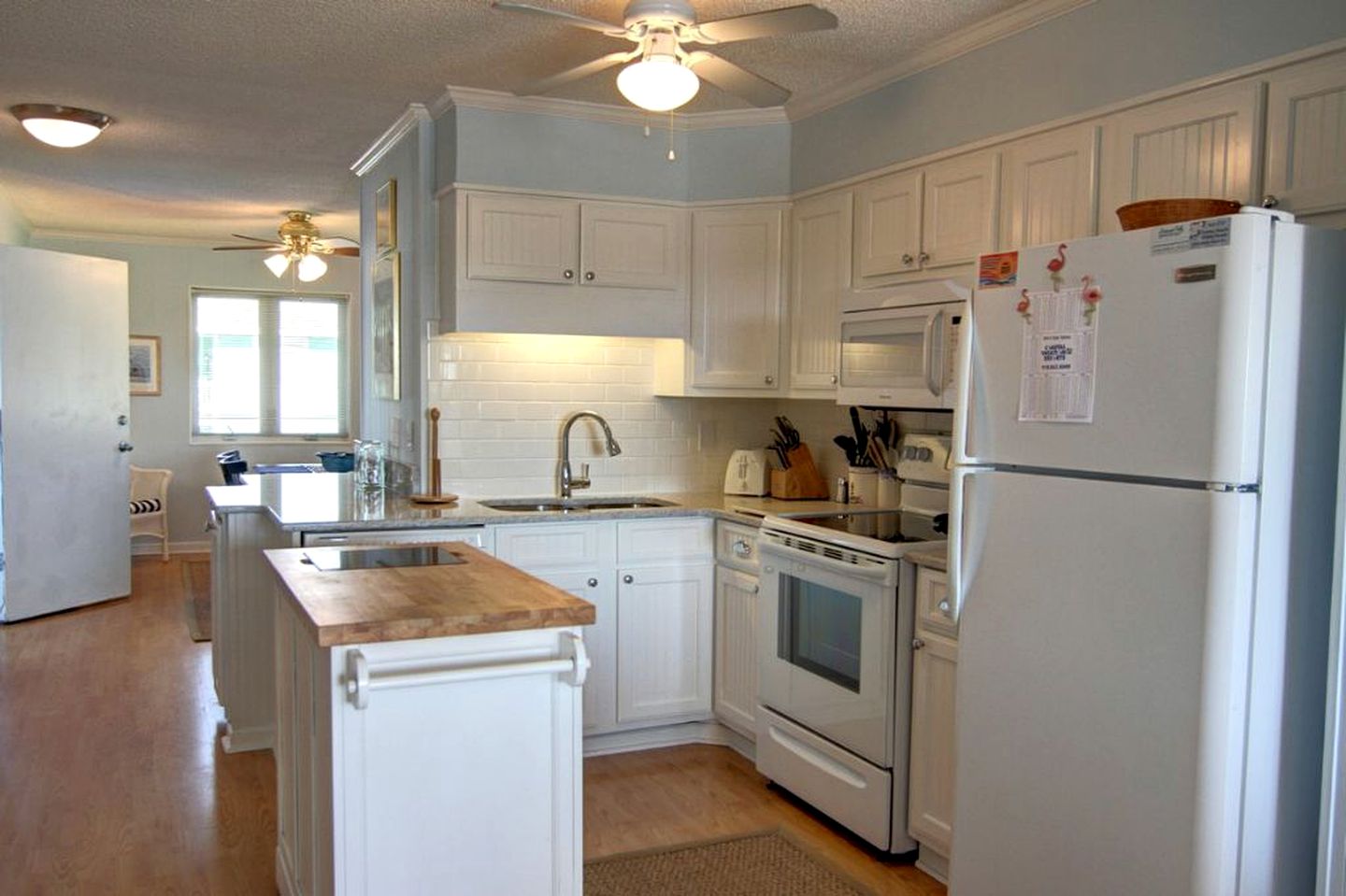 Cozy Beach Getaway with Ocean Views near Wilmington, North Carolina
