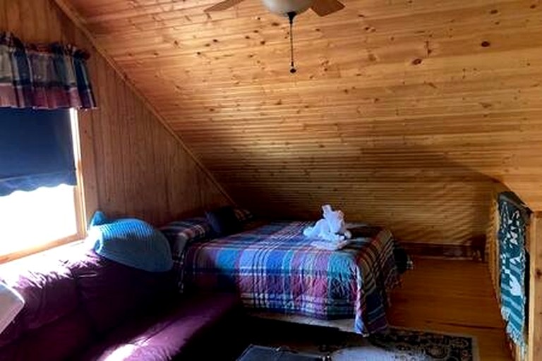 Cabins (United States of America, Birdseye, Indiana)