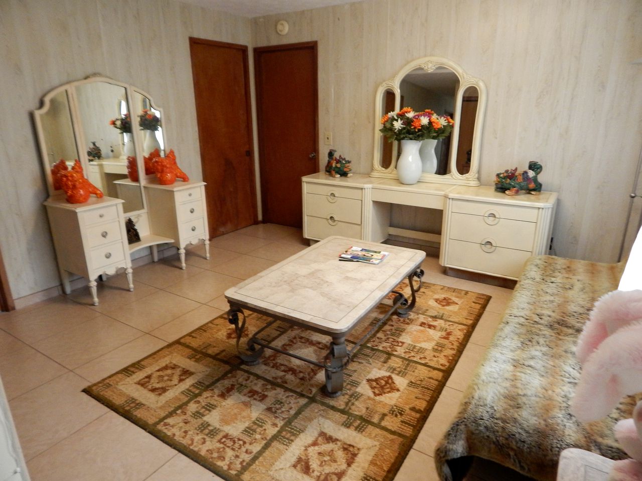 Elegant Suite Rental with a Shared Hot Tub in Fern Forest, Hawaii