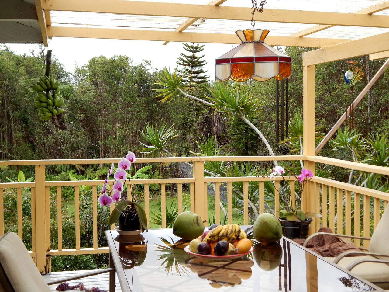 Elegant Suite Rental with a Shared Hot Tub in Fern Forest, Hawaii