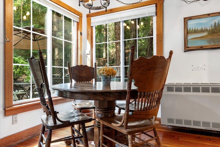 Cabins (United States of America, Guerneville, California)