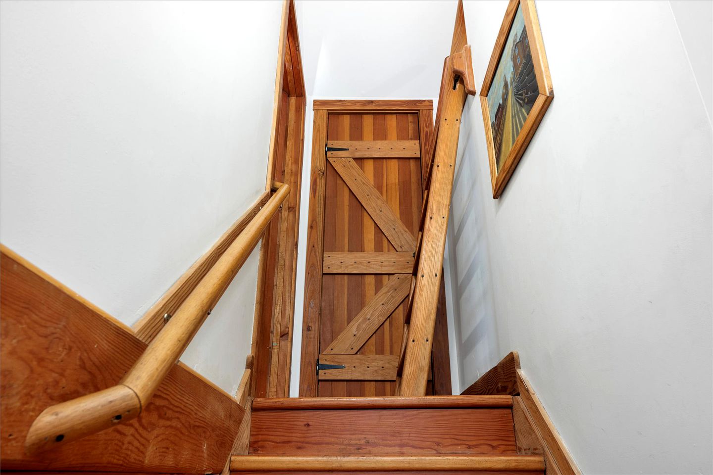 Dog Friendly, Charming Cabin with Hot Tub close to Russian River Wineries and Pacific Coastline, California