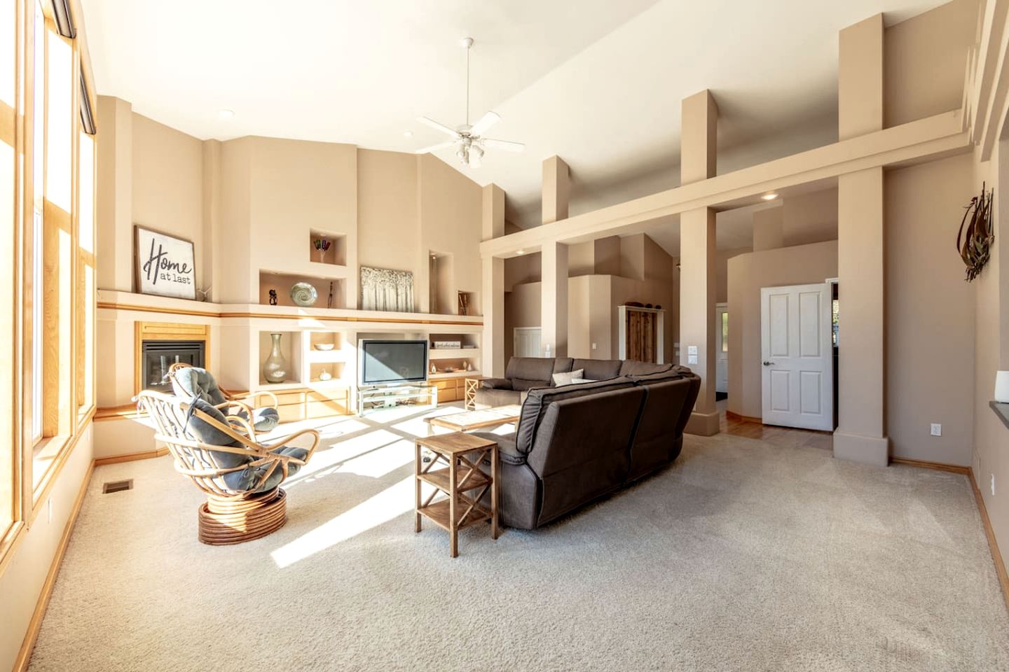 Enchanting Vacation Rentals with Breathtaking Lake Views near Lake Fernan in Idaho