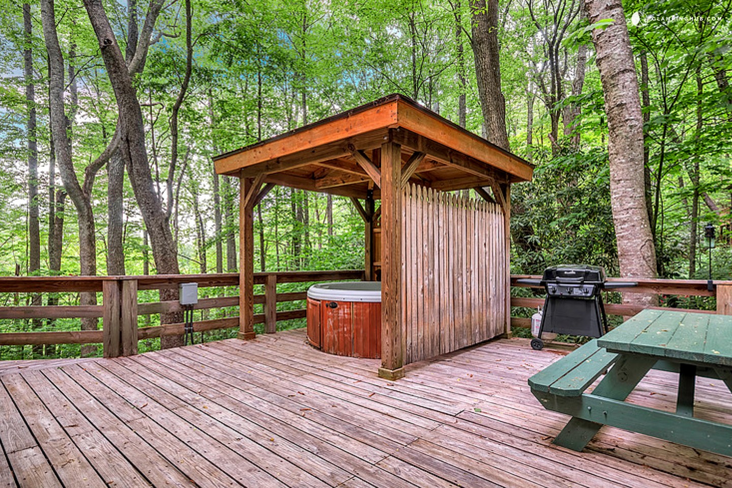 Cabin Rental with Hot Tub near Cherokee, North Carolina