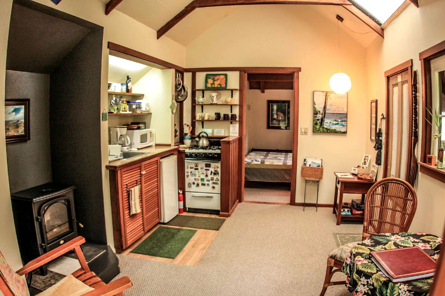 Romantic Cottage Rental in Volcano, Hawaii