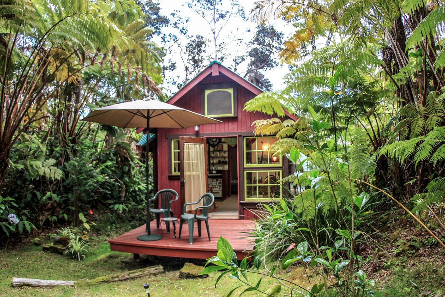Romantic Cottage Rental in Volcano, Hawaii