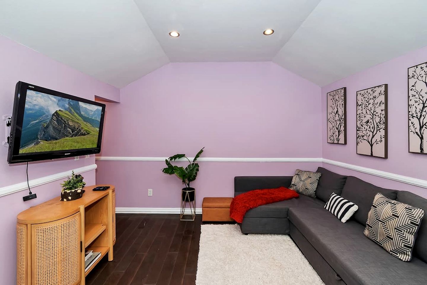 Cozy Mountain Cabin with Enclosed Yard & BBQ Near Big Bear Lake – Big Bear, CA