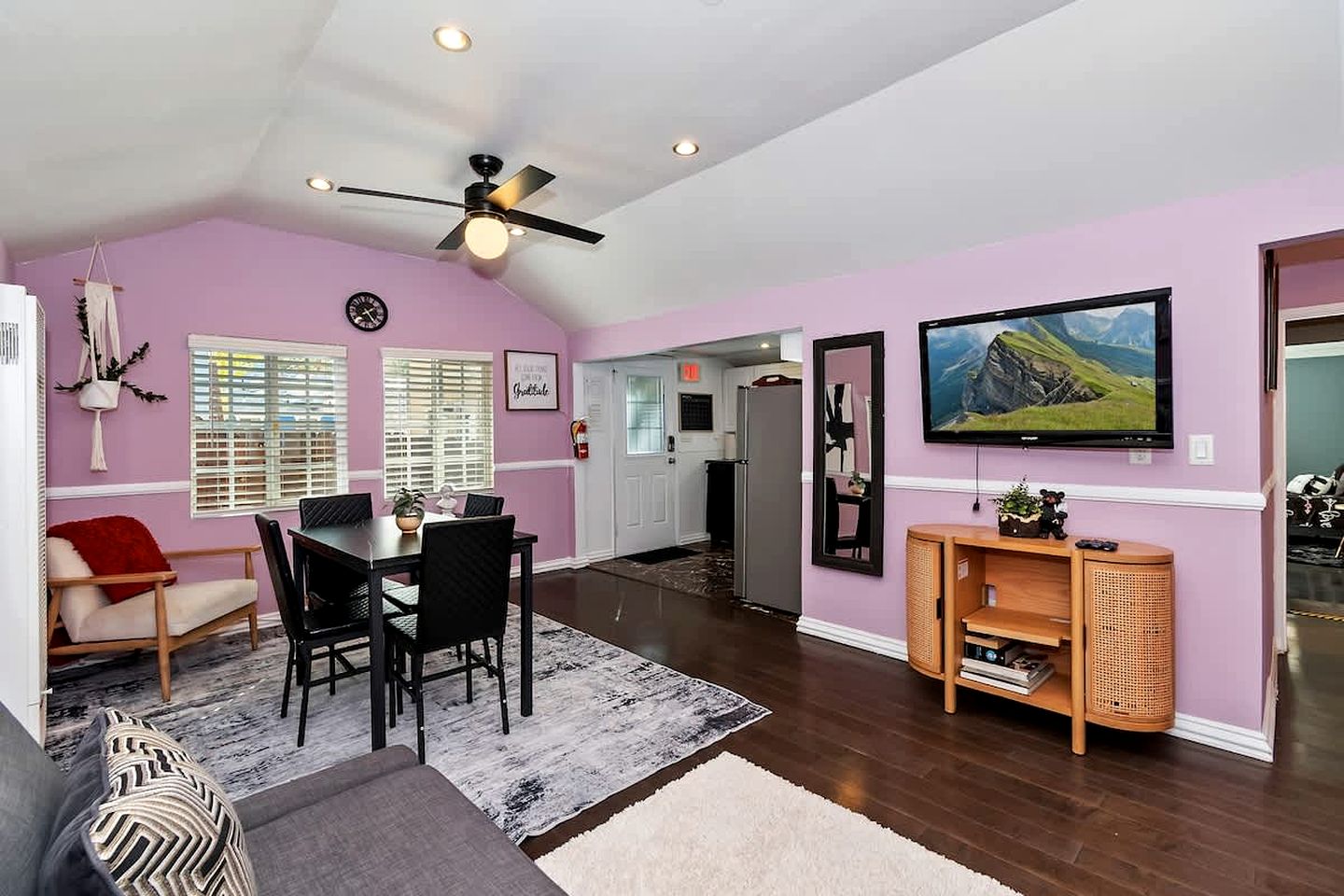 Cozy Mountain Cabin with Enclosed Yard & BBQ Near Big Bear Lake – Big Bear, CA