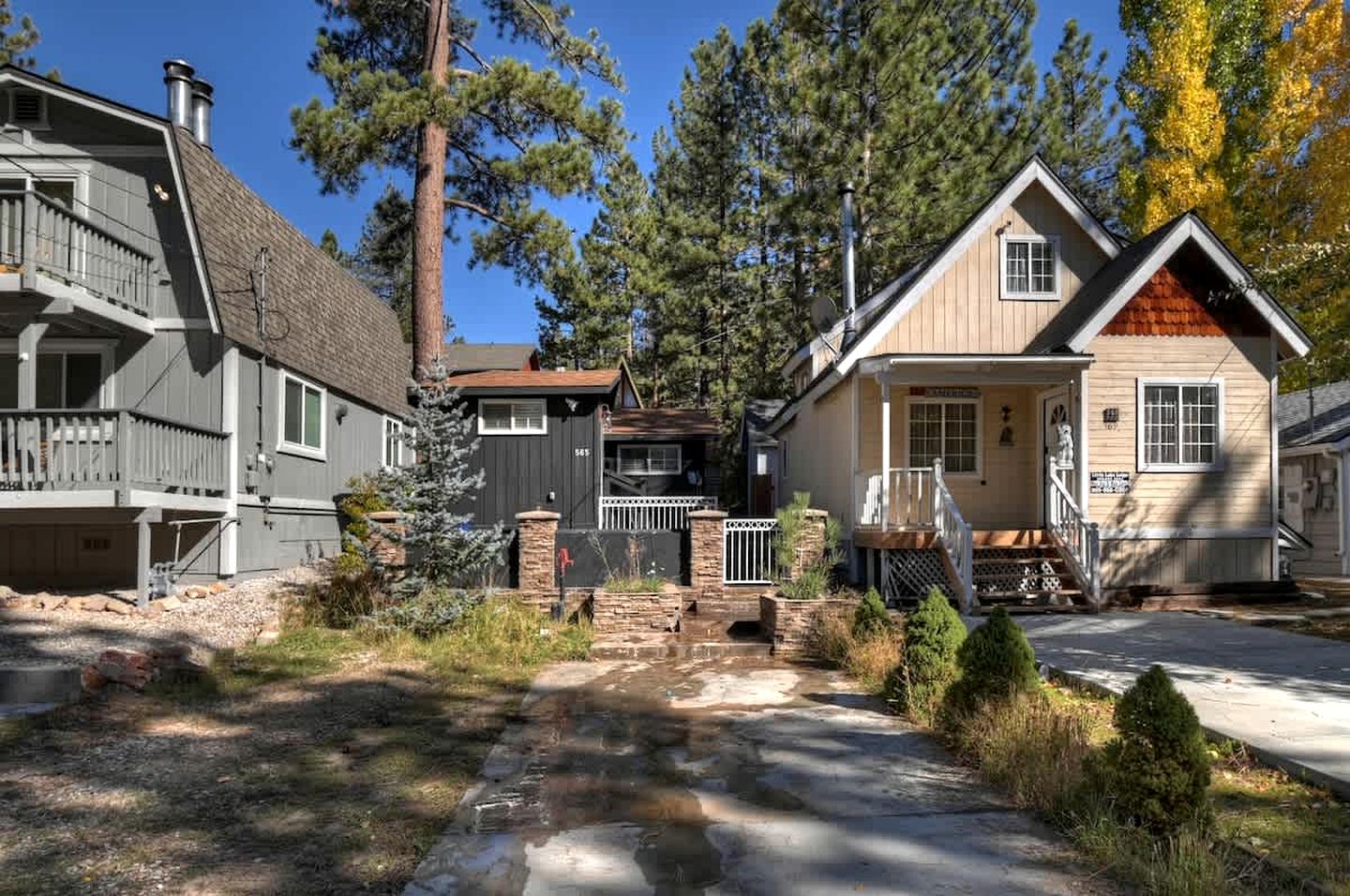Cozy Mountain Cabin with Enclosed Yard & BBQ Near Big Bear Lake – Big Bear, CA