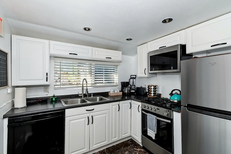 Cabins (United States of America, Big Bear Lake, California)