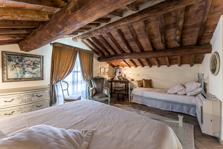 Villas (Italy, Prato, Tuscany)