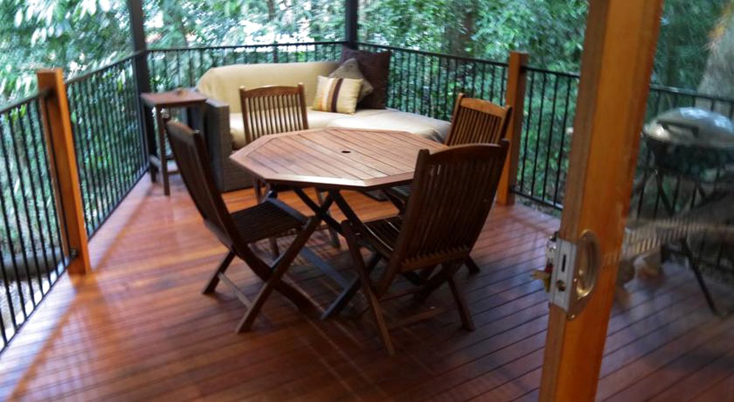 Peaceful Nature Cottage by the River in Malanda, Far North Queensland