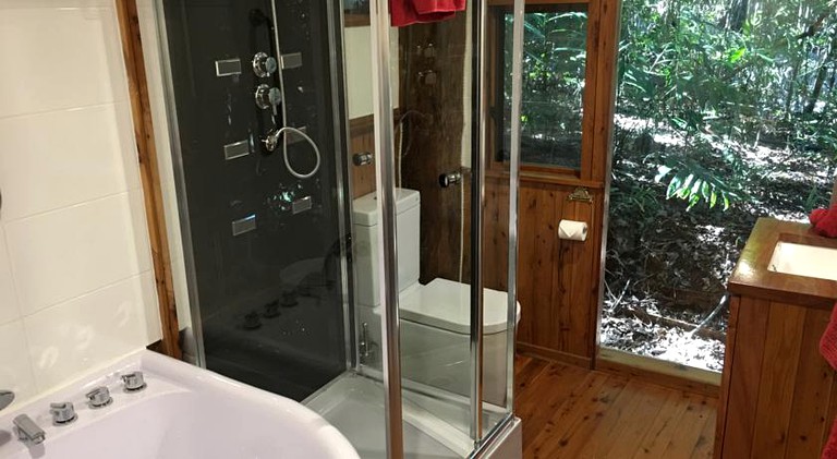 Cabins (Malanda, Queensland, Australia)