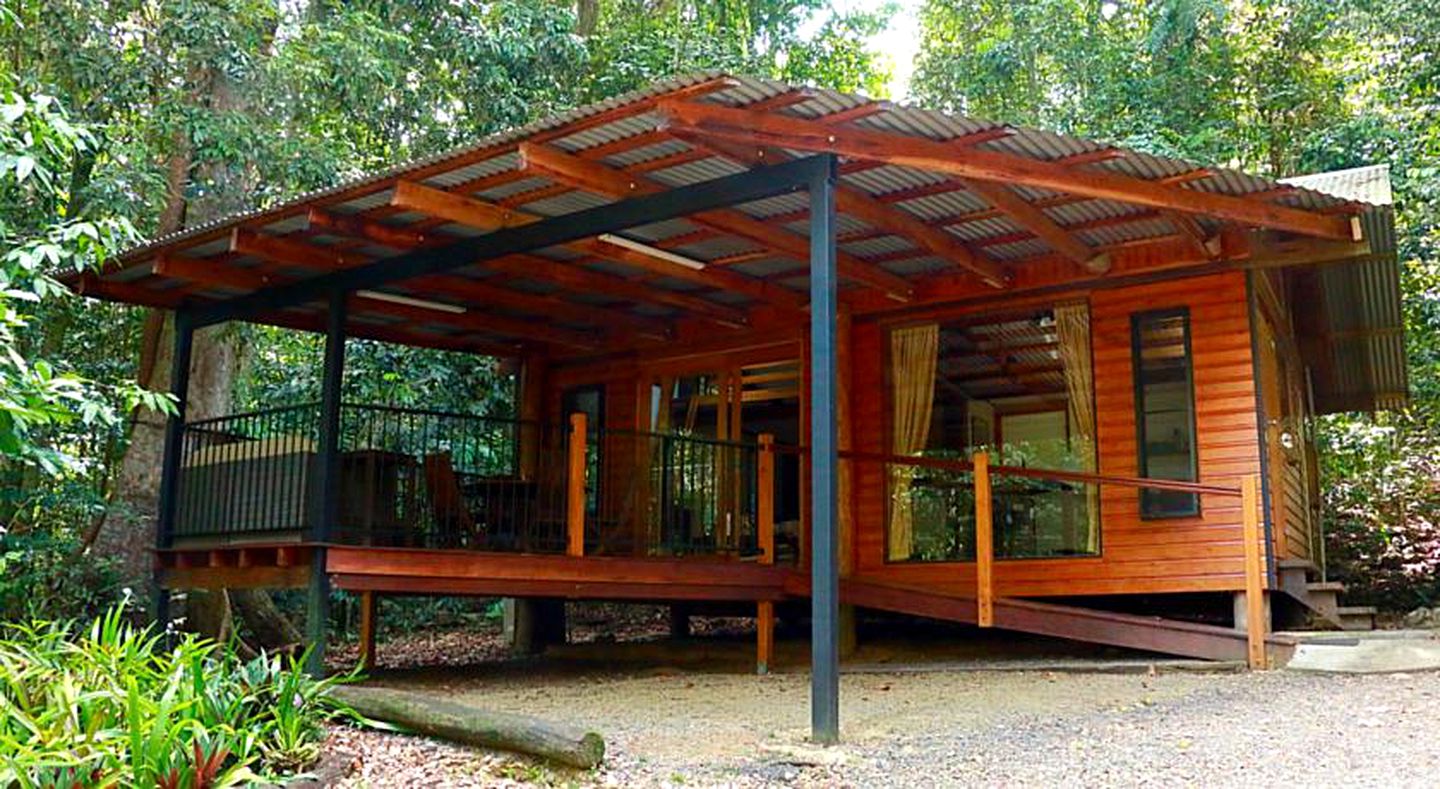 Peaceful Nature Cottage by the River in Malanda, Far North Queensland