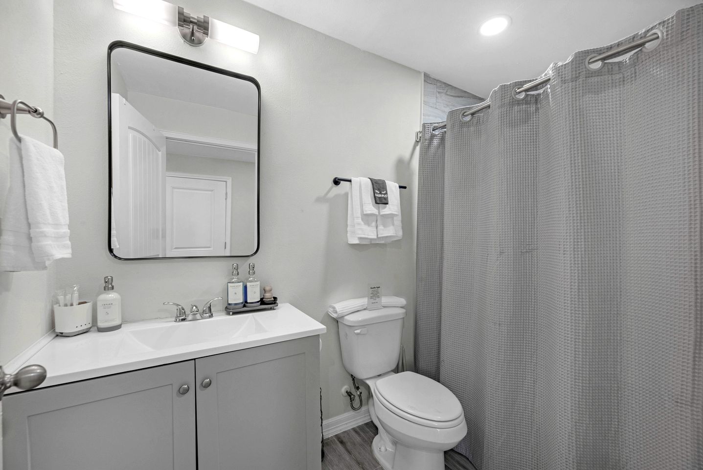 Peaceful Luxury Tiny Home Resort with Pool & Goats near Houston, Hempstead Texas – Entire Property Rental