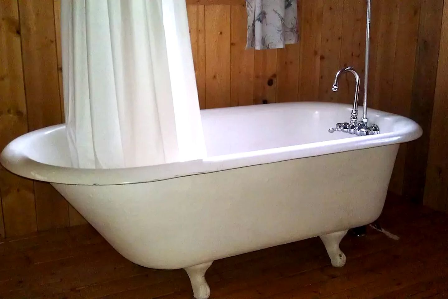 Secluded Cabin Rental Surrounded by Meadows in Big Bear City, California