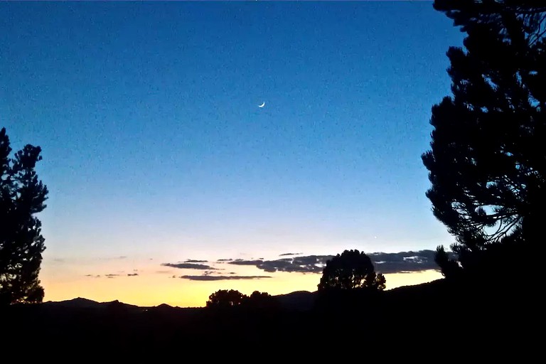 Cabins (Big Bear City, California, United States)