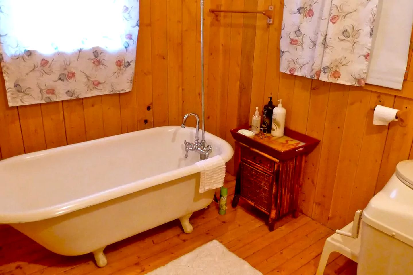 Secluded Cabin Rental Surrounded by Meadows in Big Bear City, California