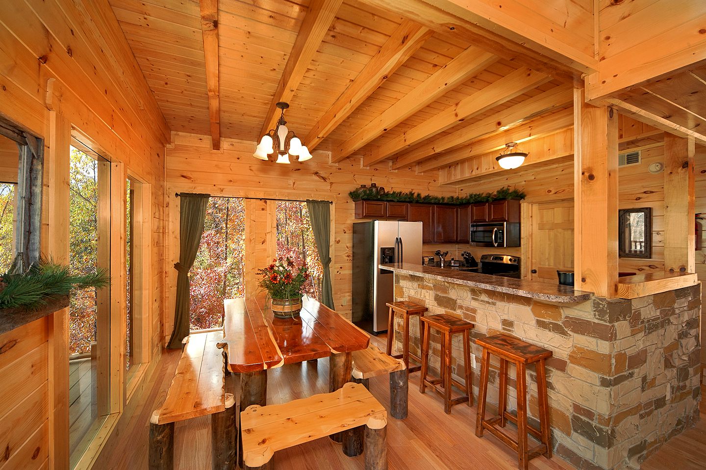 Majestic Cabin near Gatlinburg Perfect for a Getaway in Tennessee