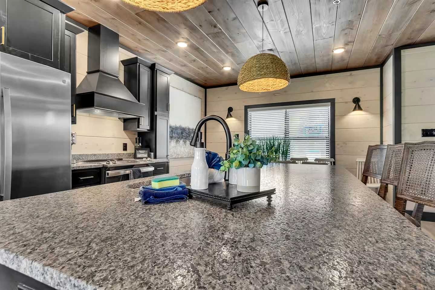 Brand-New Luxury Cabin with Indoor Heated Pool & Arcade, Near Dollywood in Sevierville, Tennessee