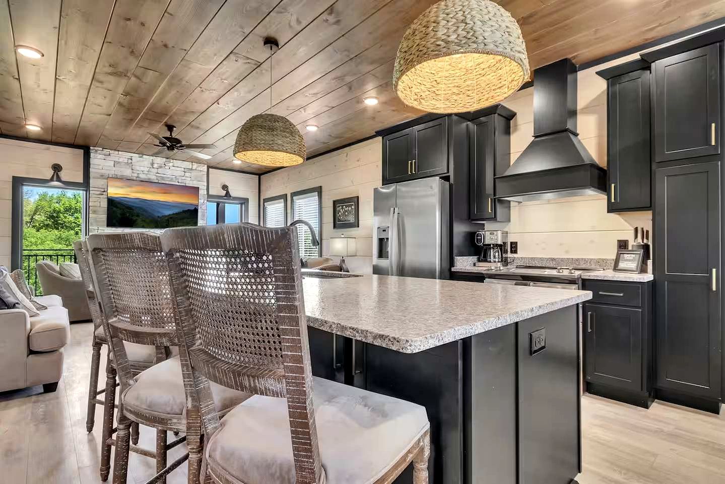 Brand-New Luxury Cabin with Indoor Heated Pool & Arcade, Near Dollywood in Sevierville, Tennessee