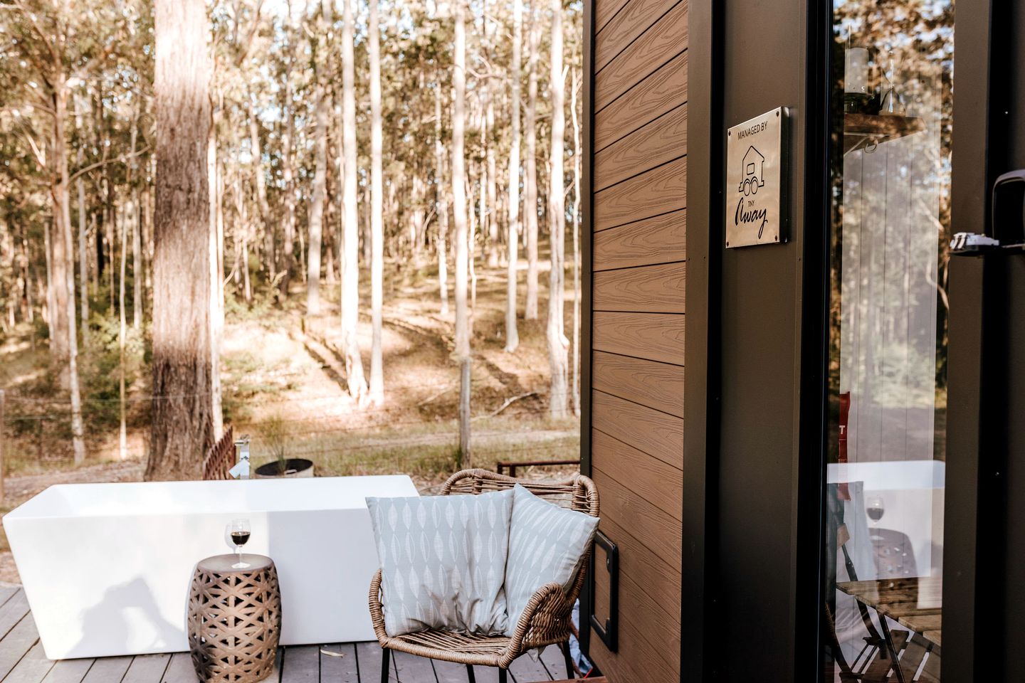 Luxury Tiny House with Firepit, Barbecue and Outdoor Bathtub in New South Wales, Australia