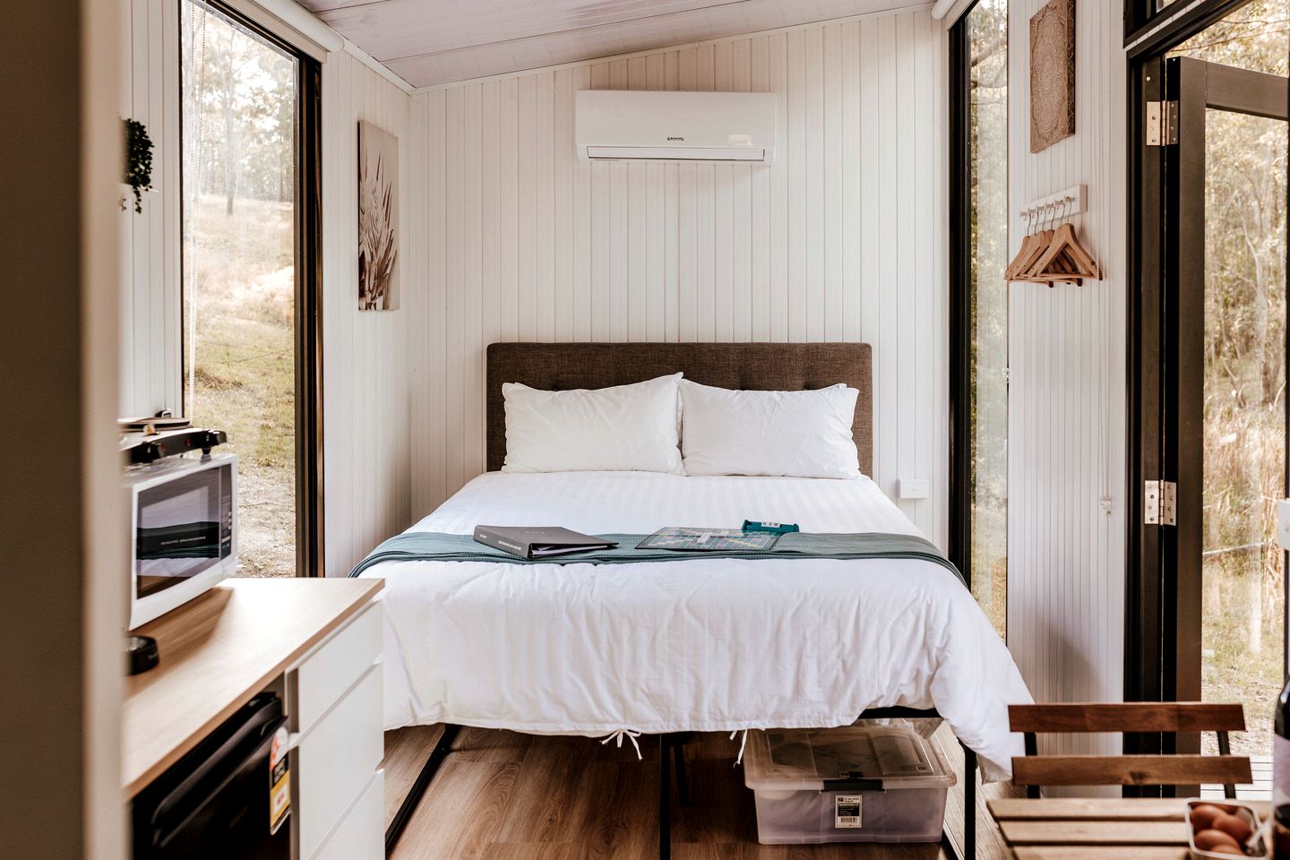 Luxury Tiny House with Firepit, Barbecue and Outdoor Bathtub in New South Wales, Australia