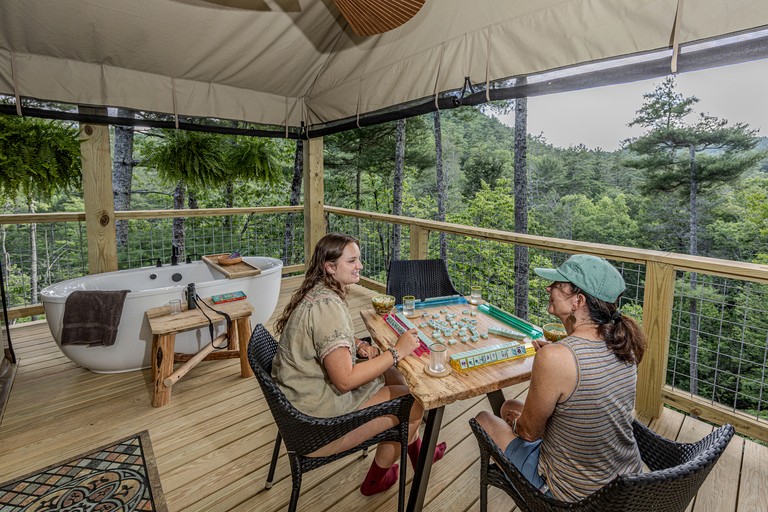 Tree Houses (United States of America, Zirconia, North Carolina)