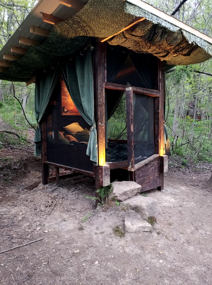 Off-Grid Huts Surrounded by Nature in Indiana | Huts (West Baden Springs, Indiana, United States of America)