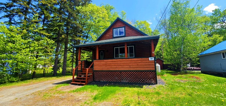 Cabins (United States of America, Greenville, Maine)