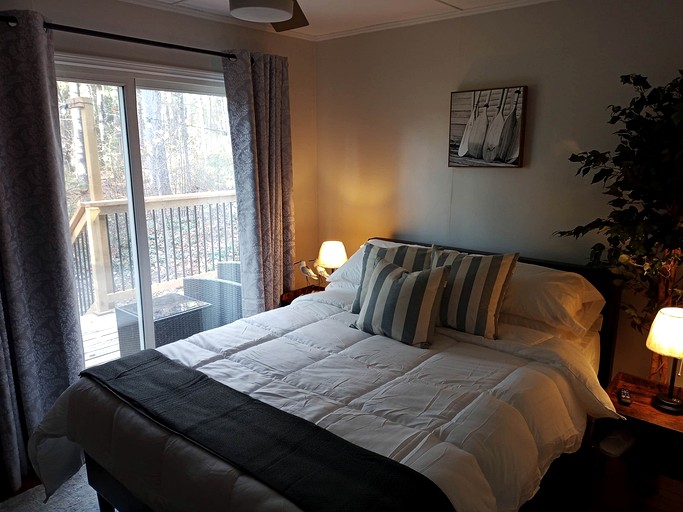 Cottages (Canada, Kawartha Lakes, Ontario)