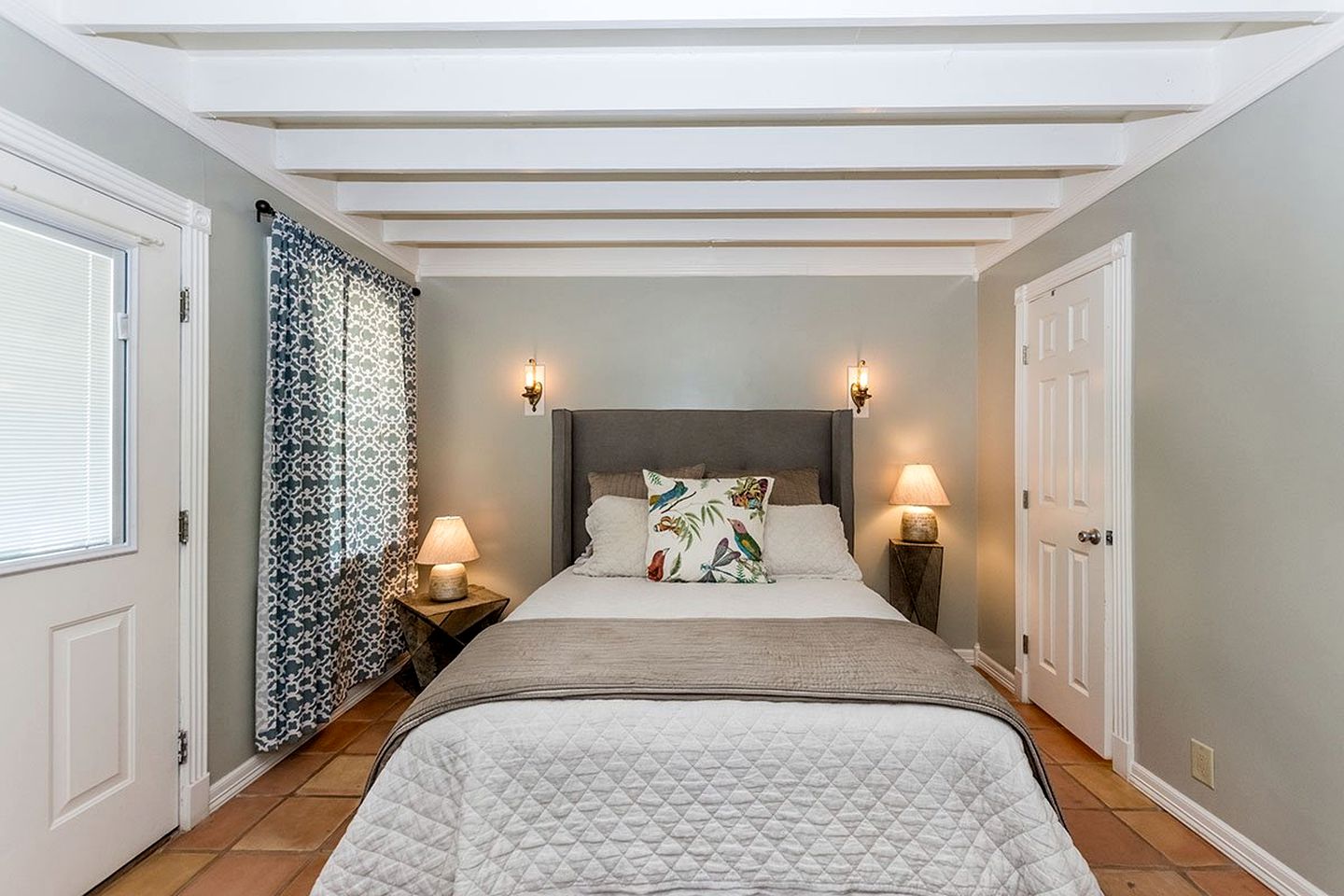 Stunning Lakefront Cottage with Amazing Outdoor Living Area in Fredericksburg, Texas