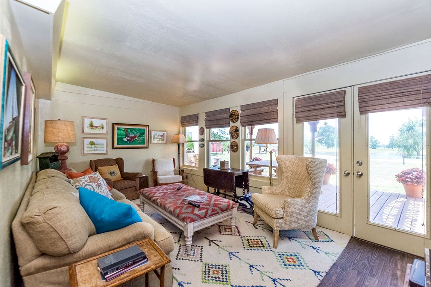 Stunning Lakefront Cottage with Amazing Outdoor Living Area in Fredericksburg, Texas