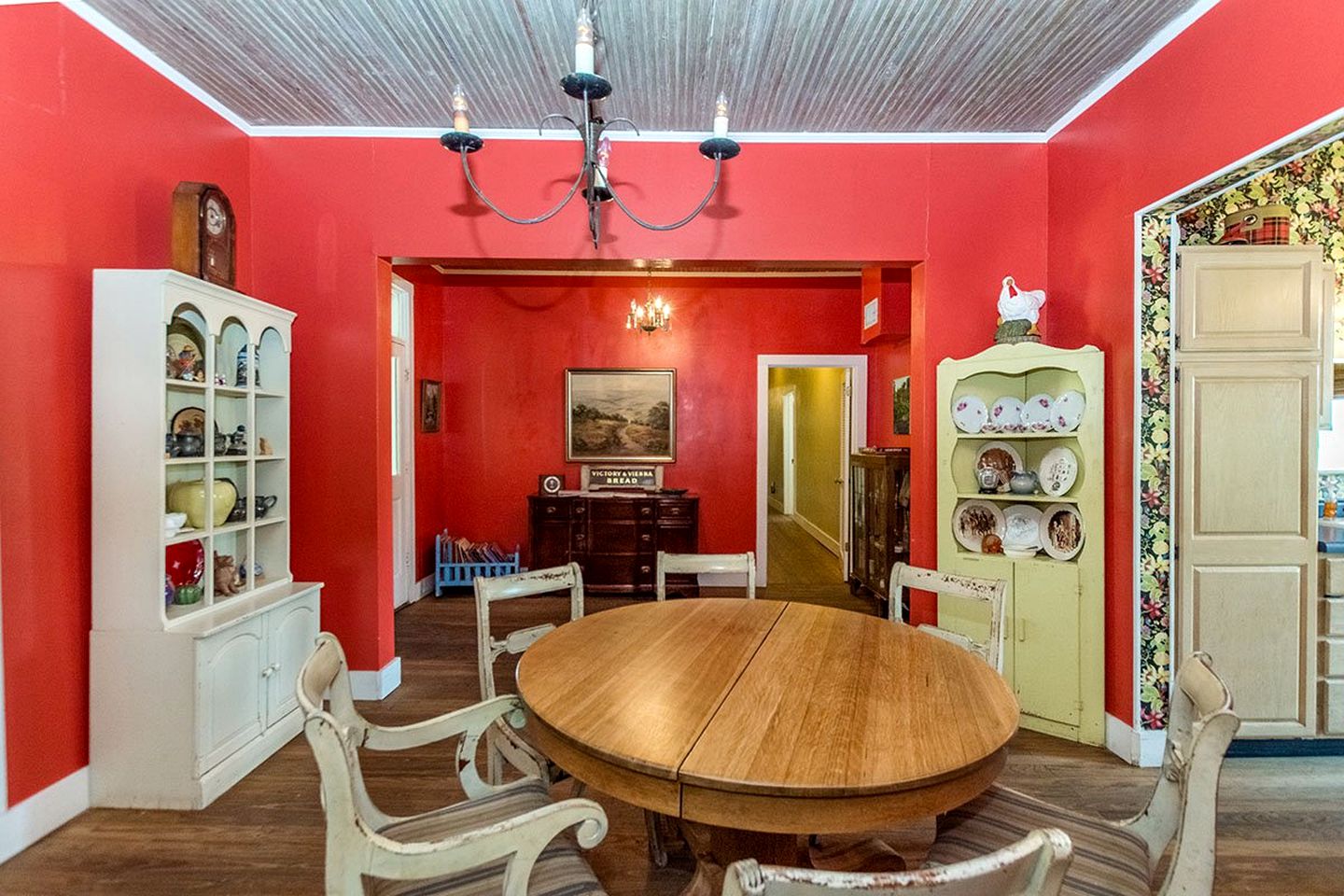 Stunning Lakefront Cottage with Amazing Outdoor Living Area in Fredericksburg, Texas