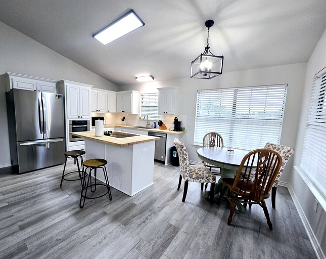 Vacation Rentals (United States of America, --, --)