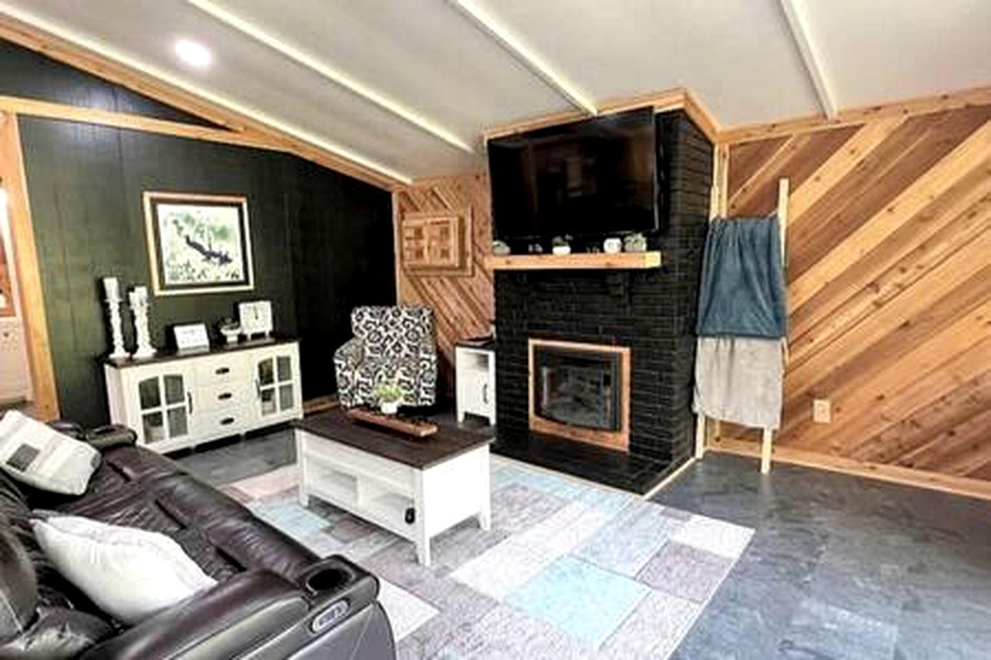 Newly Renovated Cabin Perfect for a Lake and Peaceful Retreat in Texas