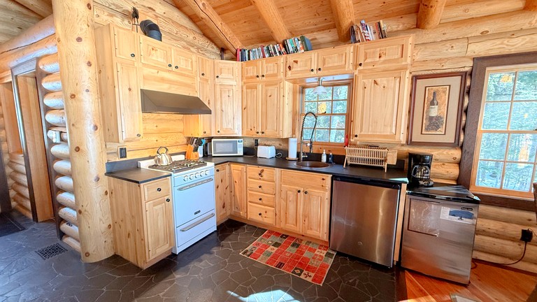 Cabins (United States of America, Greenville, Maine)