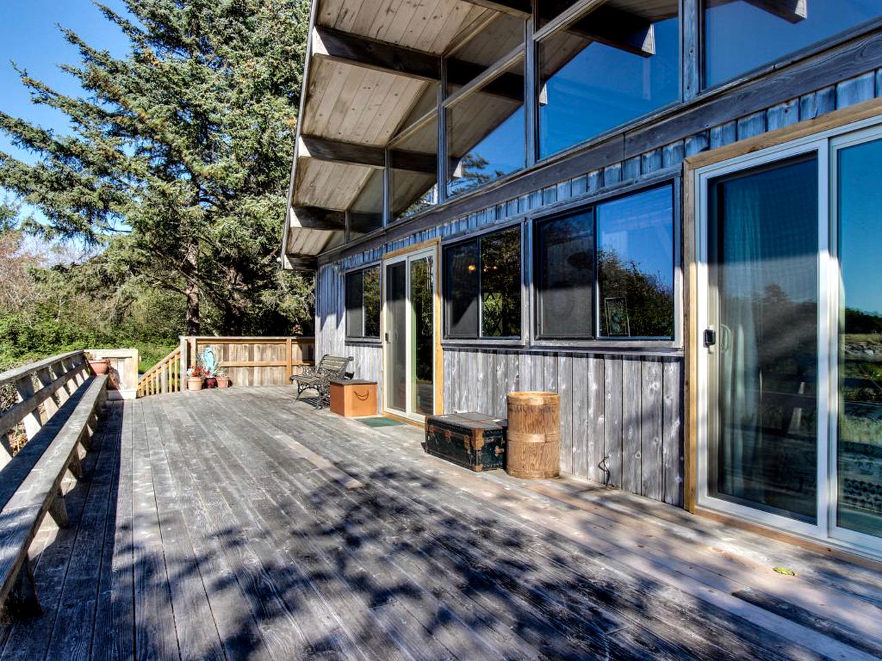 DogFriendly Cabin near Pacific City, Oregon