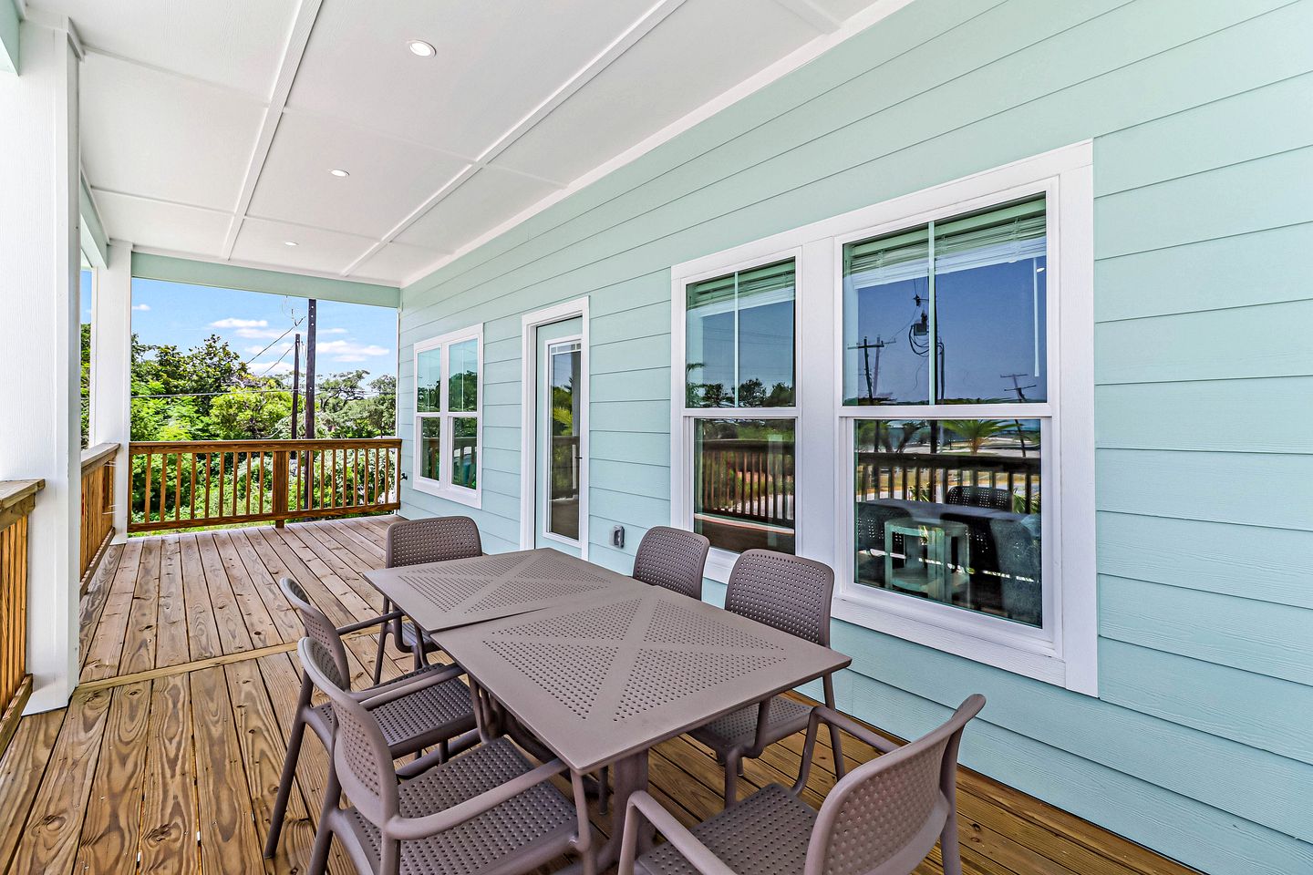 Getaways to this Stunning Rental in Rockport with Pool Access, for Family Glamping in Texas