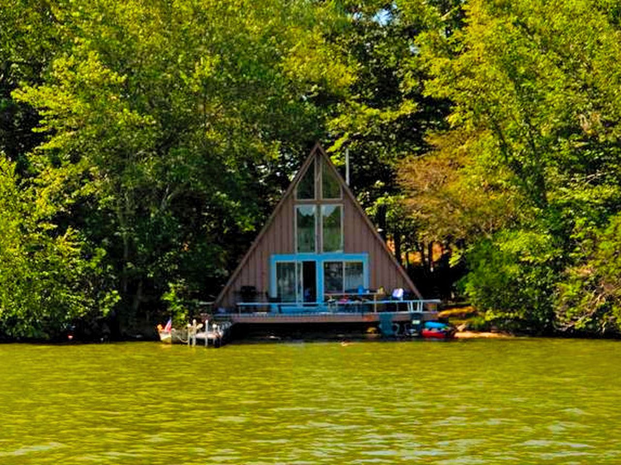 Five Cabins for a Group Getaway on an Island near Salmon River State Forest, Connecticut