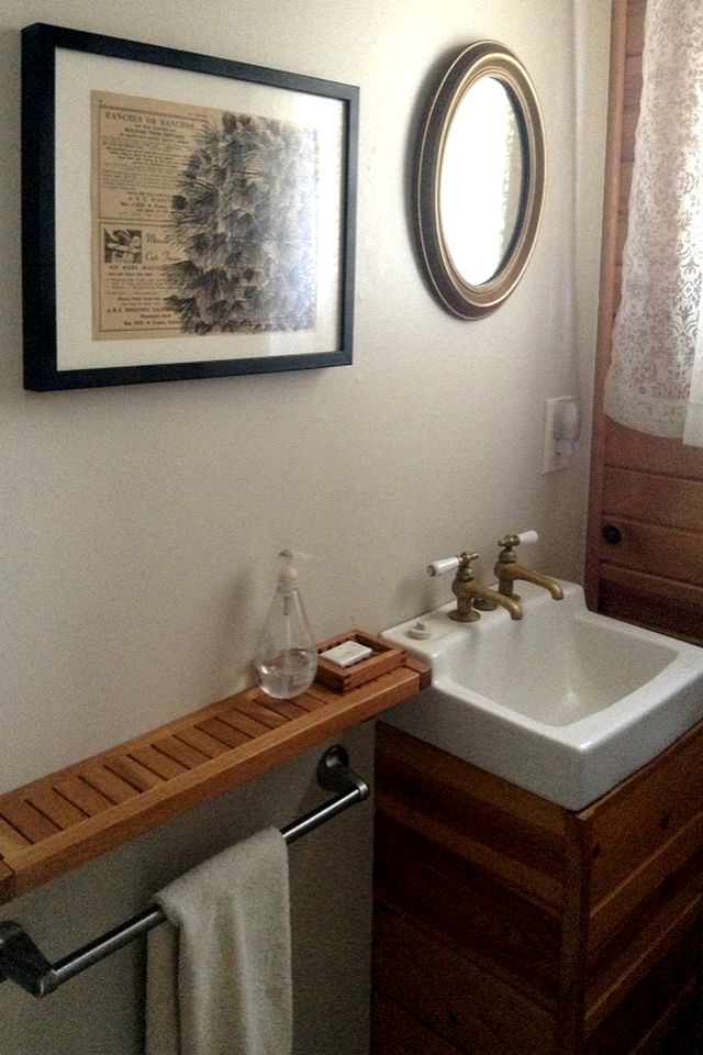 Stylish Artistic Cabin Vacation Rental near Sequoia Kings National Park