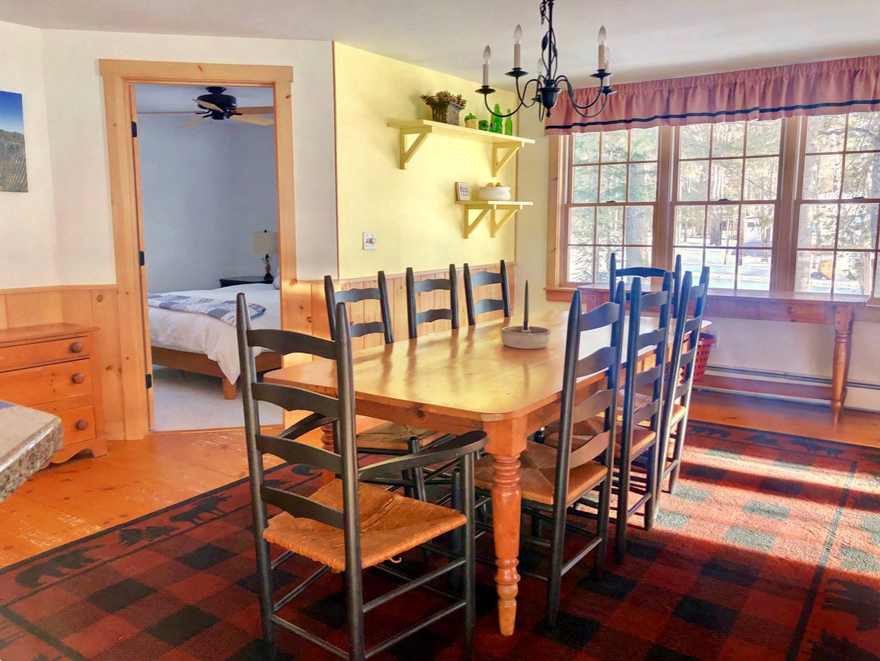 Gorgeous Lake Retreat Ideal for Getaways in the White Mountains