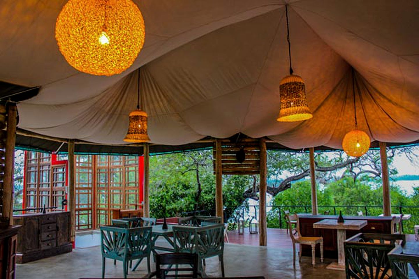 Luxury Eco-Friendly Safari Tent with a Shared Infinity Pool in Wirawila, Sri Lanka