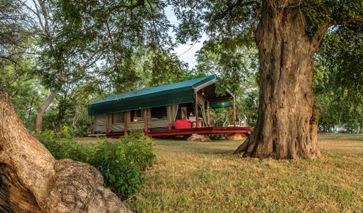 Luxury Safari Tent Perfect for a Romantic Glamping Getaway in Wirawila, Sri Lanka