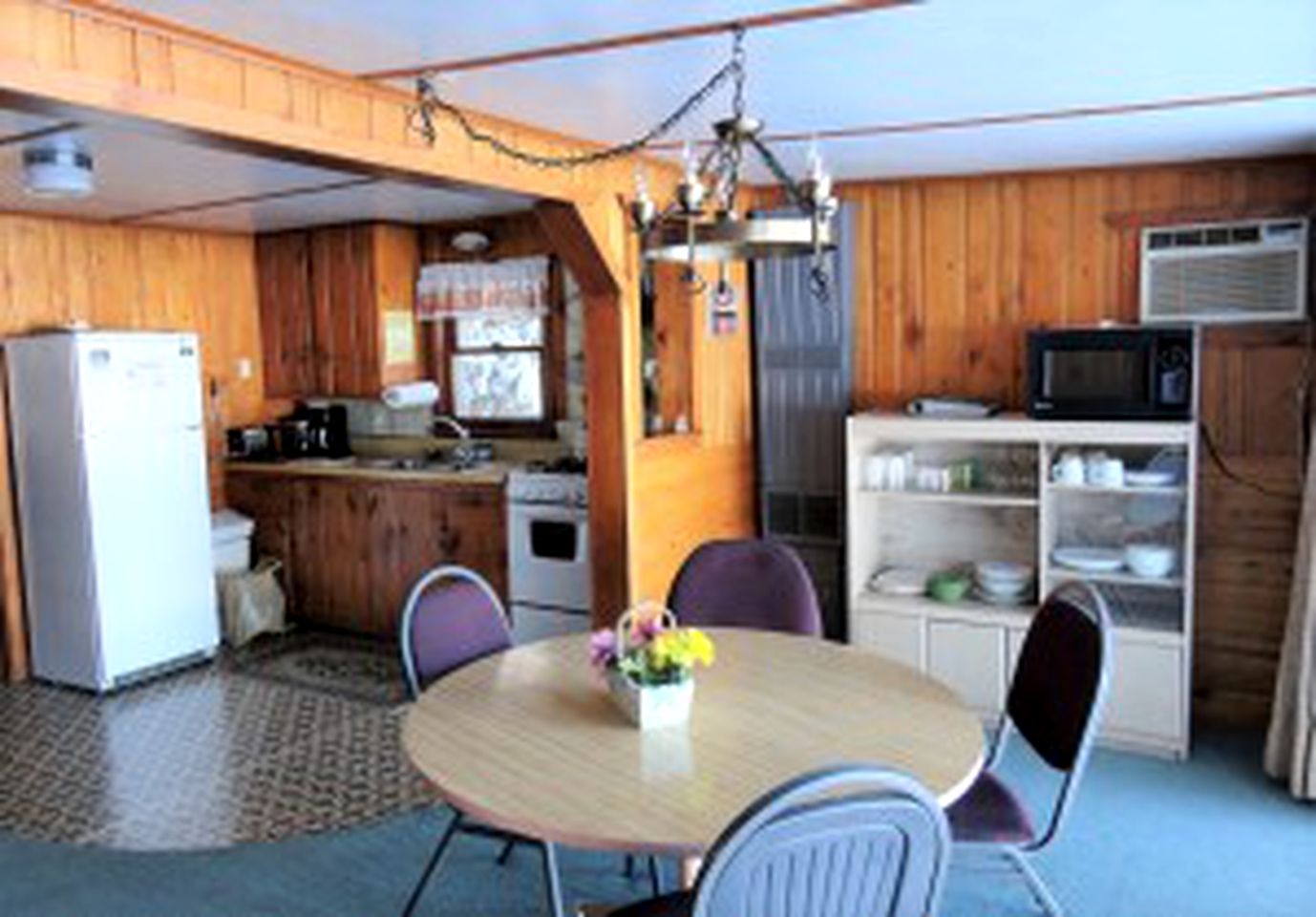 Secluded Cabin Rental Nestled in the Woodlands near Eagle River, Northern Wisconsin